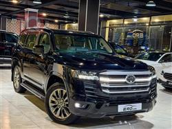 تۆیۆتا لاند کروزەر